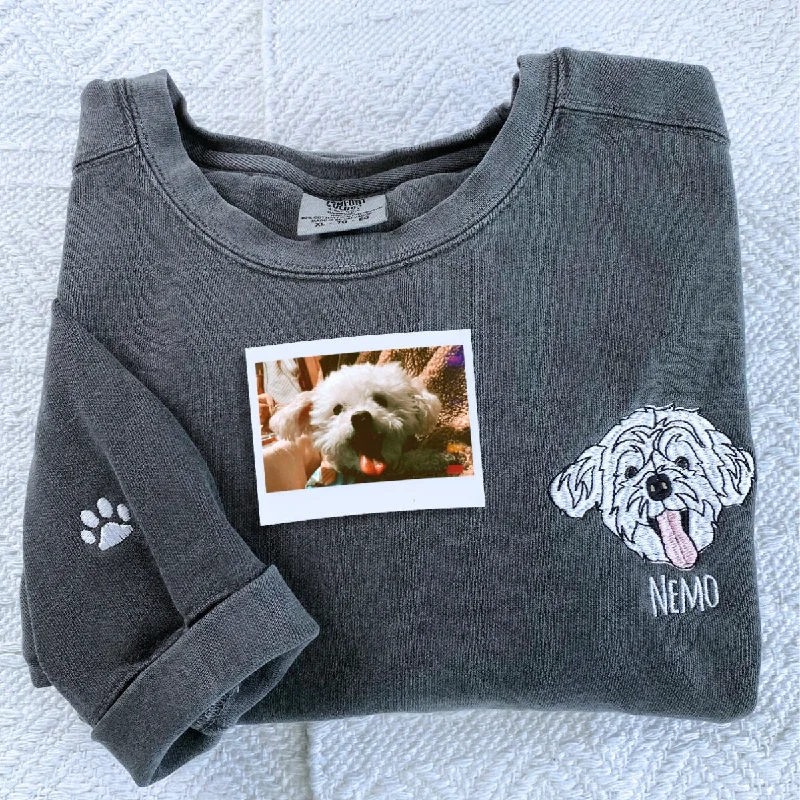 Comfort Color® Custom Embroidered Dog Mom Sweatshirt Cozy Women’s Hoodie